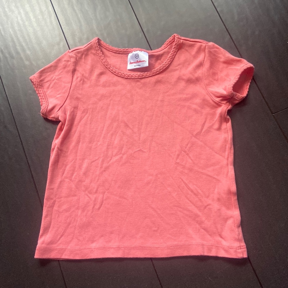 Hanna Andersson salmon pink short sleeved t-shirt w/ braid detail size 4